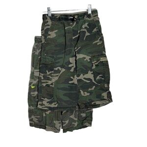 Unionbay 2 Cargo Camouflage  Shorts - Size 12